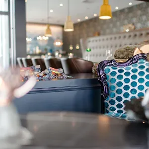 https://motel-one-munchen-sendlinger-tor.com-bavaria.com