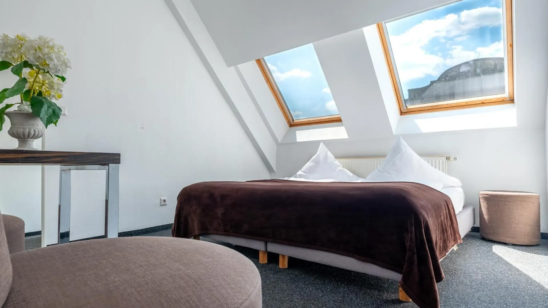 Ballhaus Berlin Hostel