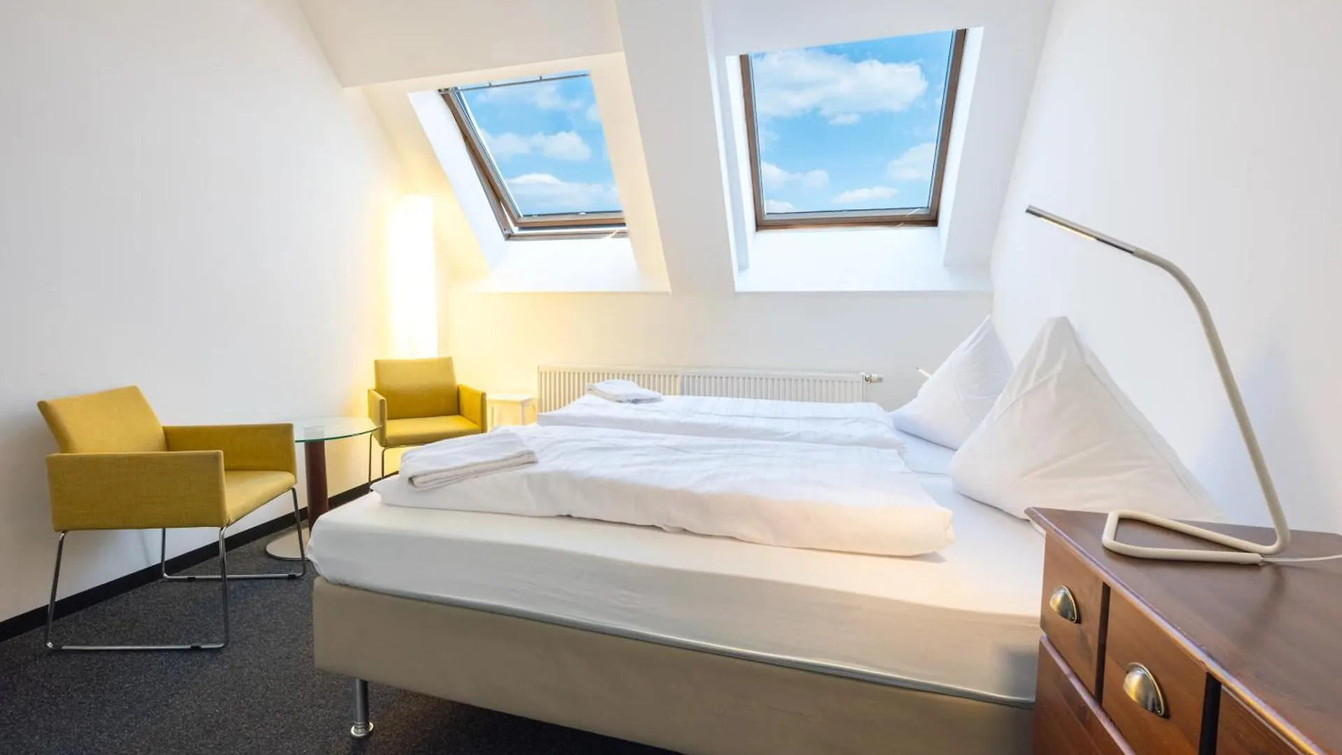 Ballhaus Berlin Hostel